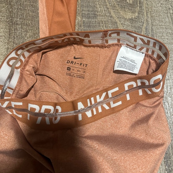 Nike pro workout leggings - Picture 5 of 5